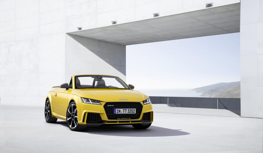  Audi TT RS Roadster (8S) 2016 года  (WW) (фото 19 из 57)